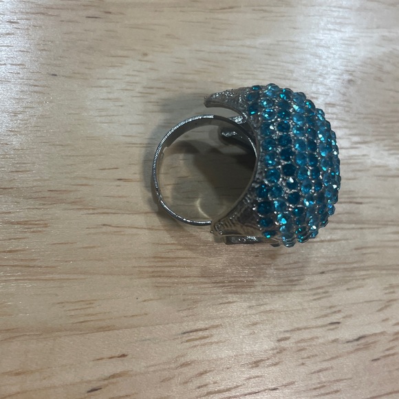 Sparkling Blue Rhinestone Cocktail Ring - Picture 6 of 7